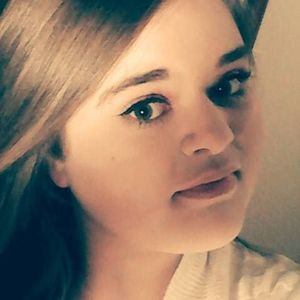 Meet your Posher, Desiree