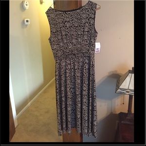 CUTE JESSICA HOWARD DRESS- NWT