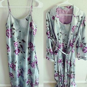 Long nightgown with robe