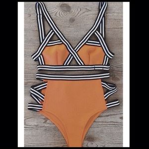 Color block bondage bikini two piece