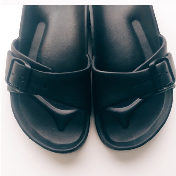 New Madrid Eva Slide Black Sandal