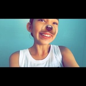 Meet your Posher, Jade