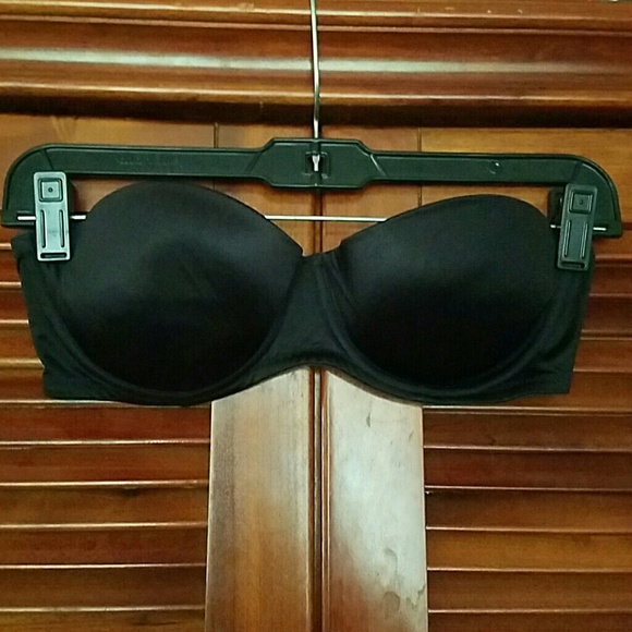 VS Black Strapless push up bra