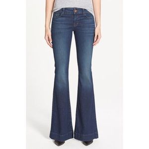 Sz 26, 33" ins. J Brand LOVESTORY Flare
