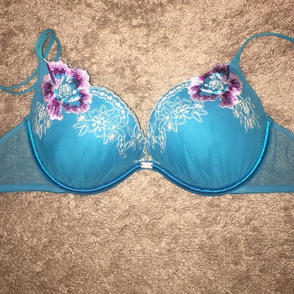 Blue bra - Picture 1 of 3