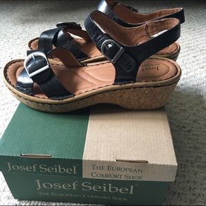 VERY comfortable Josef Seibel Sandals
