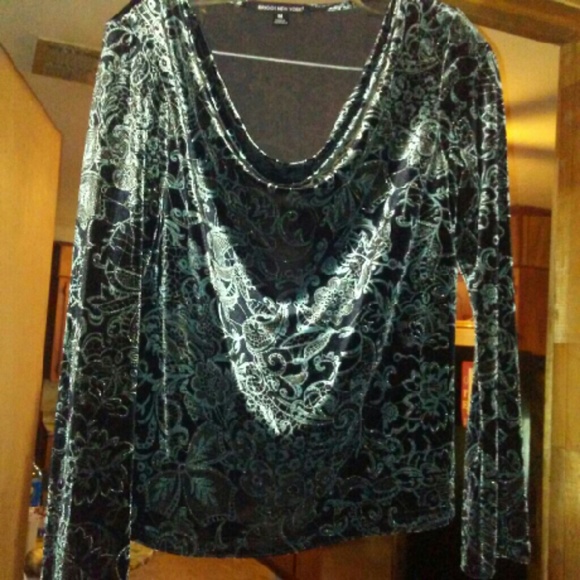 Blouse - Picture 2 of 2