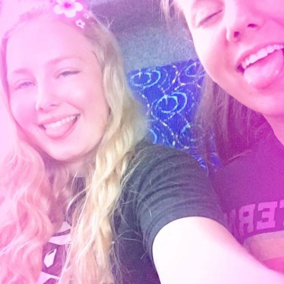 Meet your Posher, Sandy