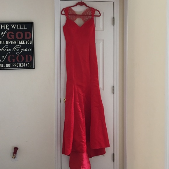 Red, formal/ prom dress