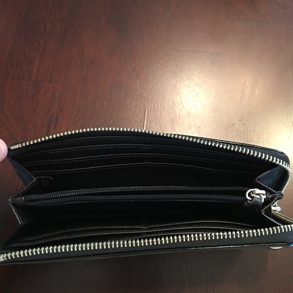 Wallet - Picture 2 of 2