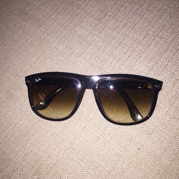 Ray ban sunglasses