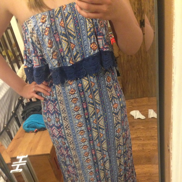 Forever 21 Aztec Print Maxi Dress