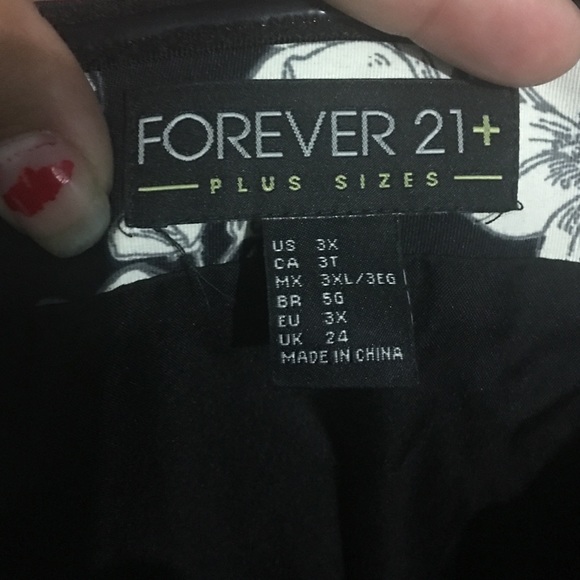 Fabulous plus size floral print dress - Picture 3 of 4