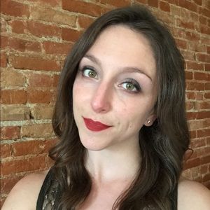 Meet your Posher, Angela