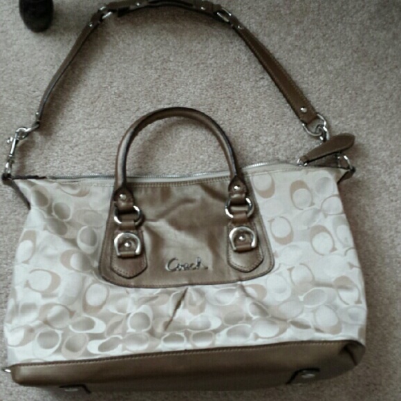 Coach shoulder bag