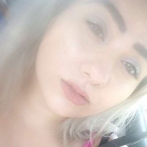 Meet your Posher, Annaliese