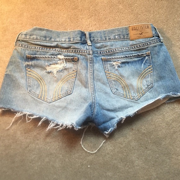 Hollister Embellished Shorts - Picture 4 of 4