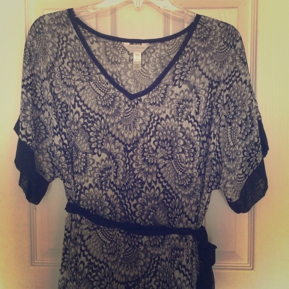 MATERNITY caftan style top