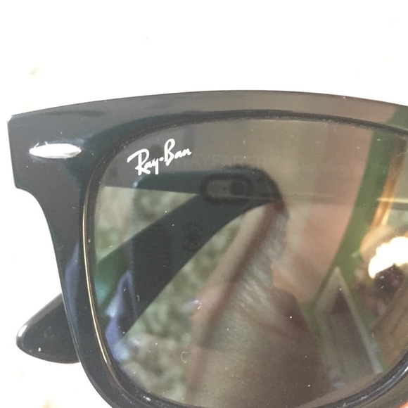 Ray-Ban Wayfarer - Picture 2 of 4
