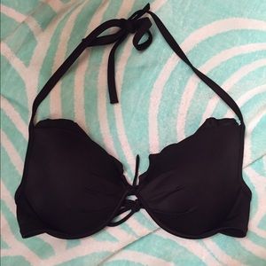 MOVING SALE! 🎉 Victoria's Secret Swim Top