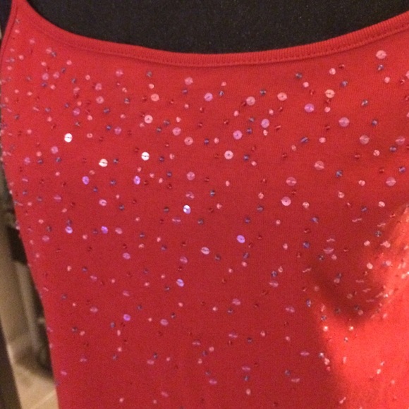 Top - Picture 2 of 3