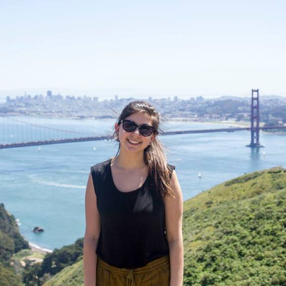 Meet your Posher, Leah