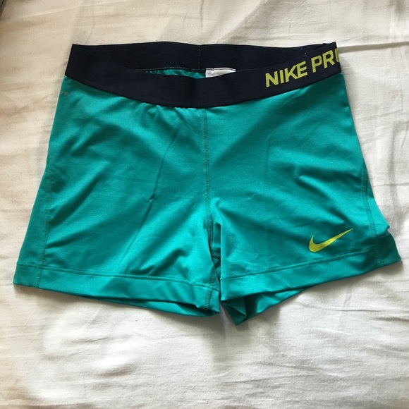 NWOT Nike Pro spandex