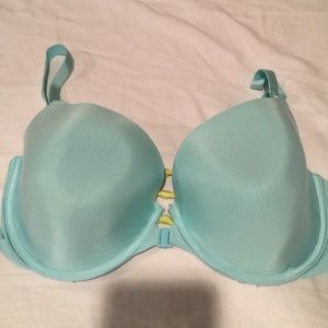 Like new VS bra. Great summer color.