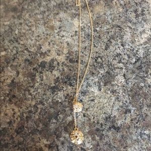 New necklace with gold tone