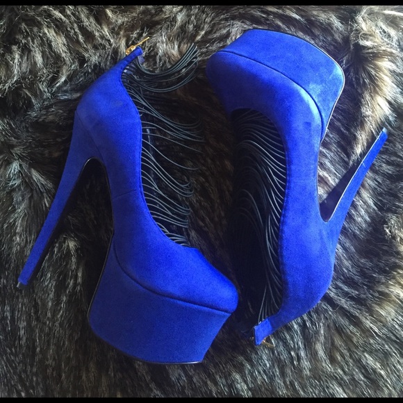 London Trash Shoes - Ceres Bluse by London Trash