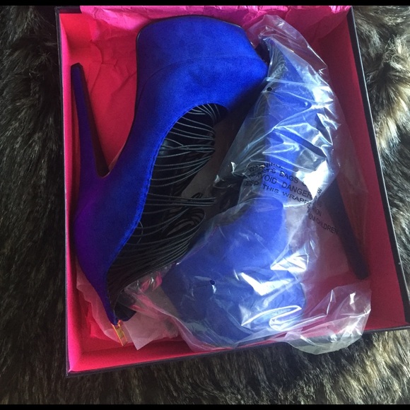 Ceres Bluse by London Trash - Picture 5 of 8