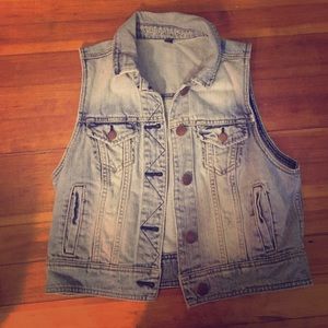 Crop jean vest.