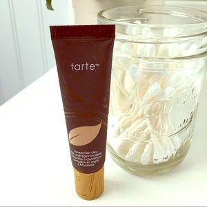 NWOT Tarte Amazonian clay concealer