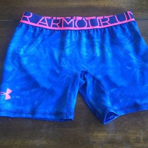 NEW Under Armour, spandex youth XL