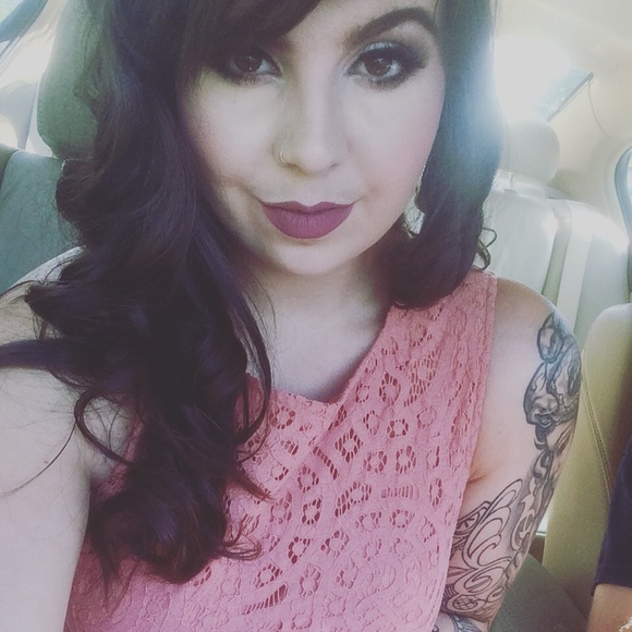 Meet your Posher, Kailey - Picture 1 of 1