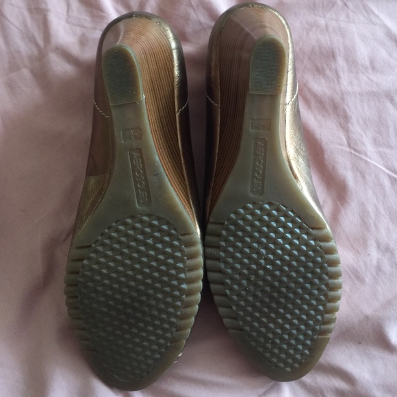 Aerosoles slip on shoe. - Picture 3 of 4