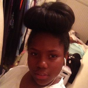 Meet your Posher, Jillian