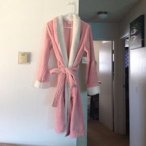 Nordstrom super plush luxury bathrobe M