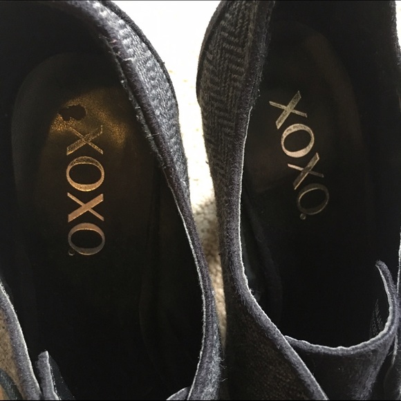 XOXO heels - Picture 3 of 4