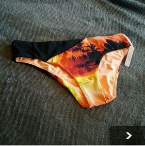 Victoria's Secret classic hipster bottoms