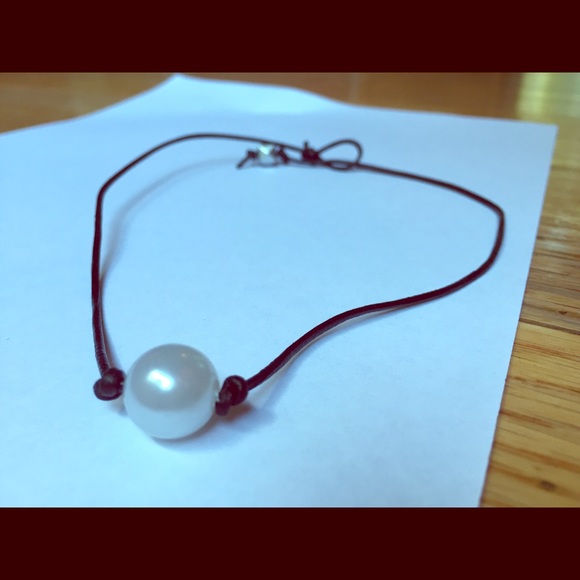 Basic Pearl Choker - Picture 1 of 2