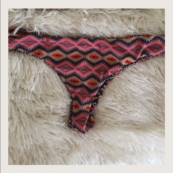 Acacia bottoms