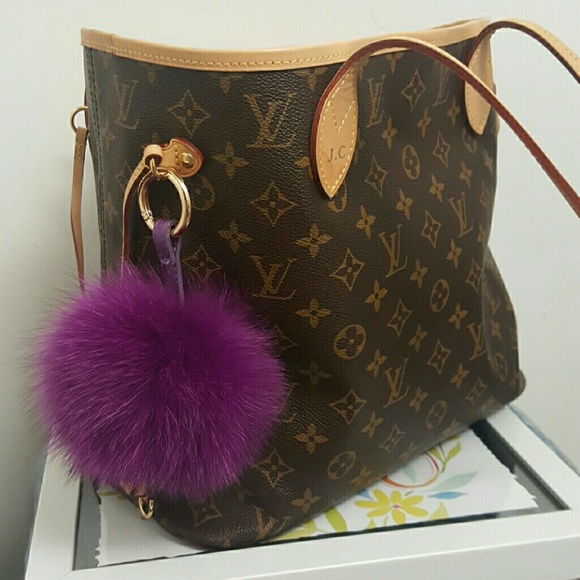 6 inch  2016 New Fashion  Fur Ball Keychain - Picture 2 of 2