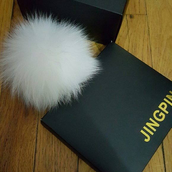 Bundle black and pink pompom - Picture 2 of 2