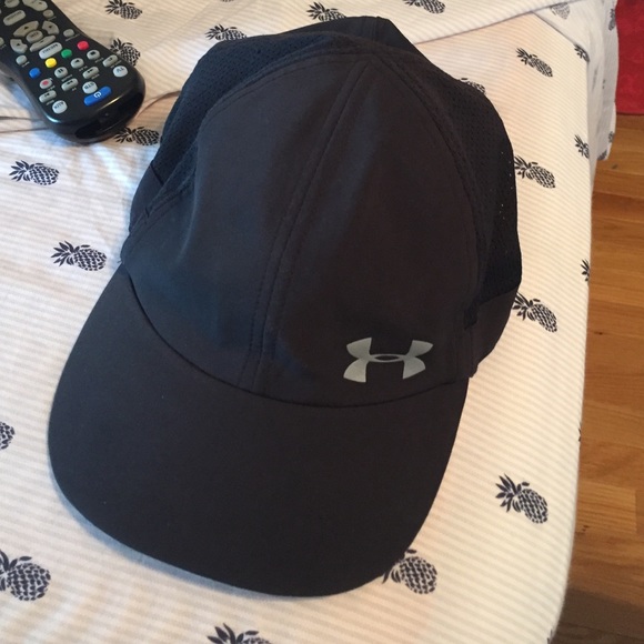 Under armour one size fits all hat