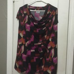 Multi-colored sleeveless top. Size 2X $7