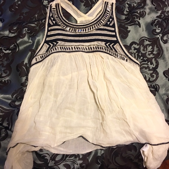 Abercrombie and fitch top