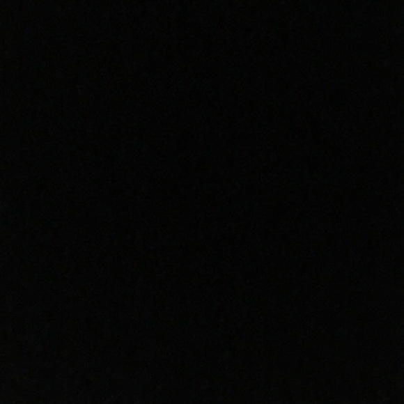 Meet your Posher, Nicole - Picture 1 of 1