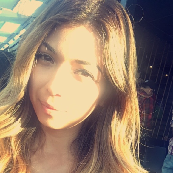 Meet your Posher, Estrella