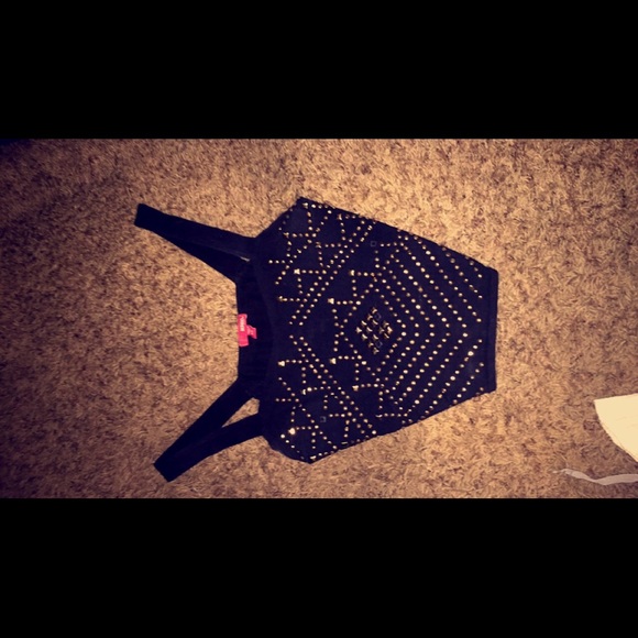 Black crop top